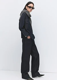 Straight-leg jeans with seam stitching