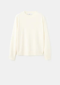Round-neck knitted sweater