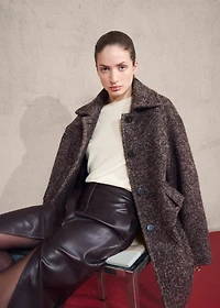 Round-neck knitted sweater