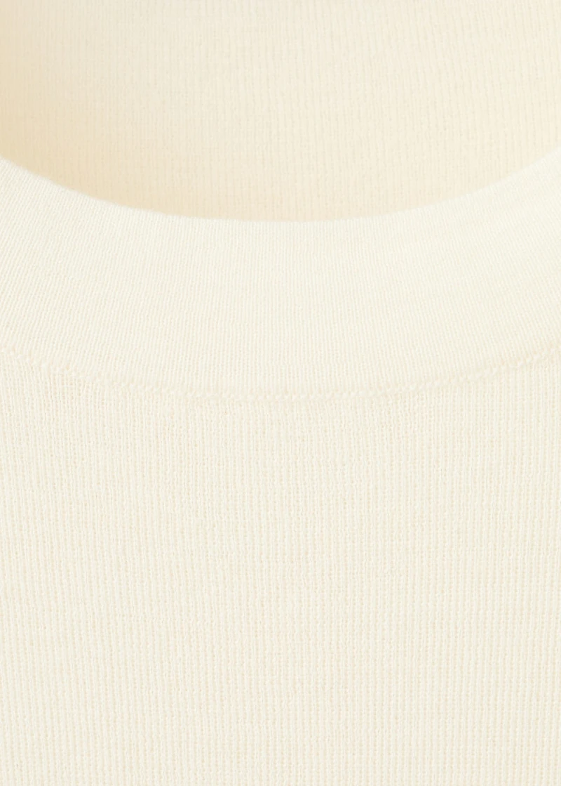 Short-sleeved wool sweater