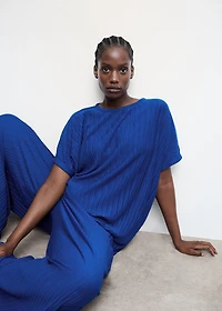 Short-sleeved pleated t-shirt