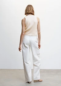 Knitted top with knot detail