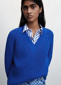 Chunky-knit V-neck sweater