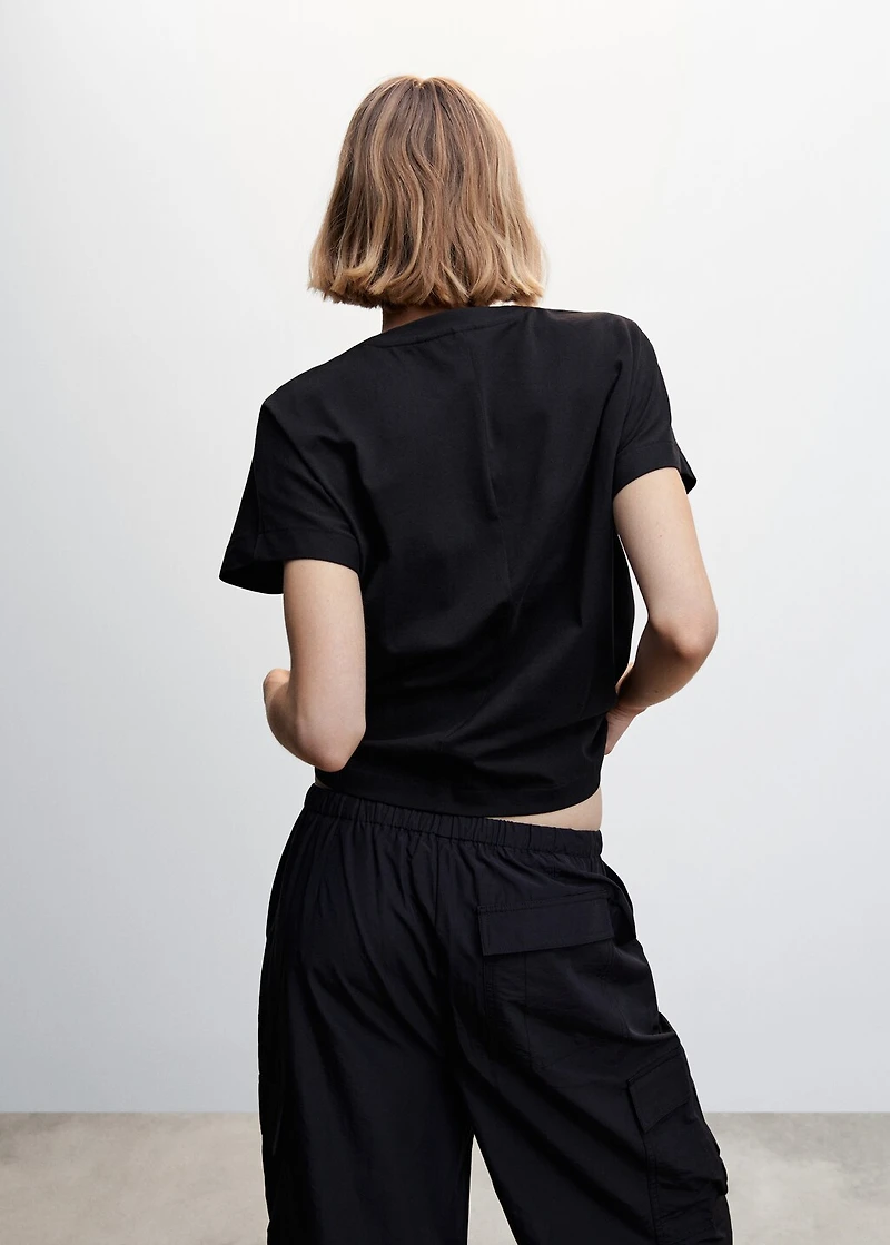 Short-sleeved cotton t-shirt