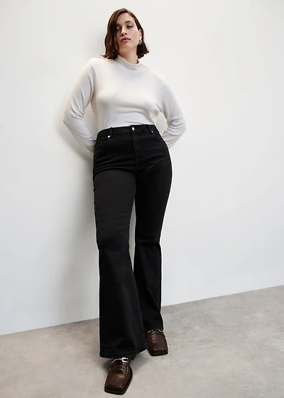 Medium-rise flared jeans