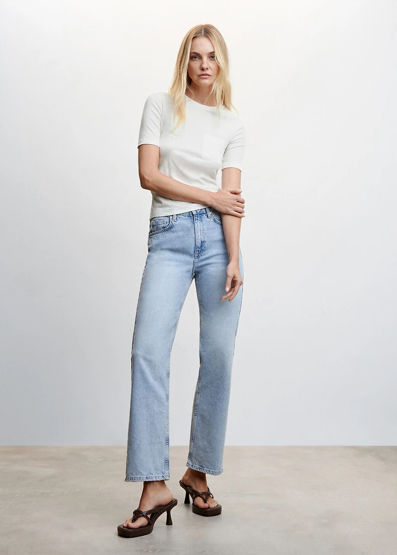 Round-neck t-shirt with pocket