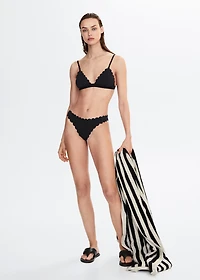 Brazilian bikini bottom with scallops