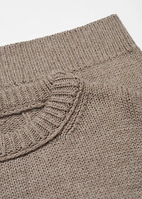 Puffed-sleeved wool sweater