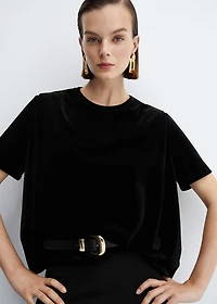 T-shirt with velvet shoulder pads