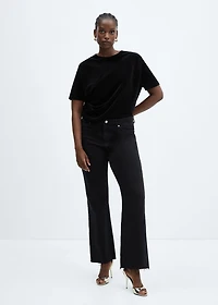 T-shirt with velvet shoulder pads