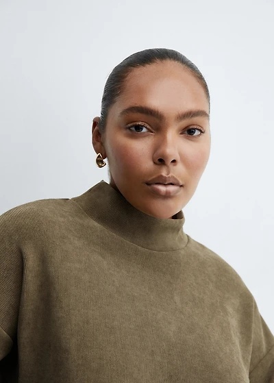 Corduroy sweatshirt with perkins neck