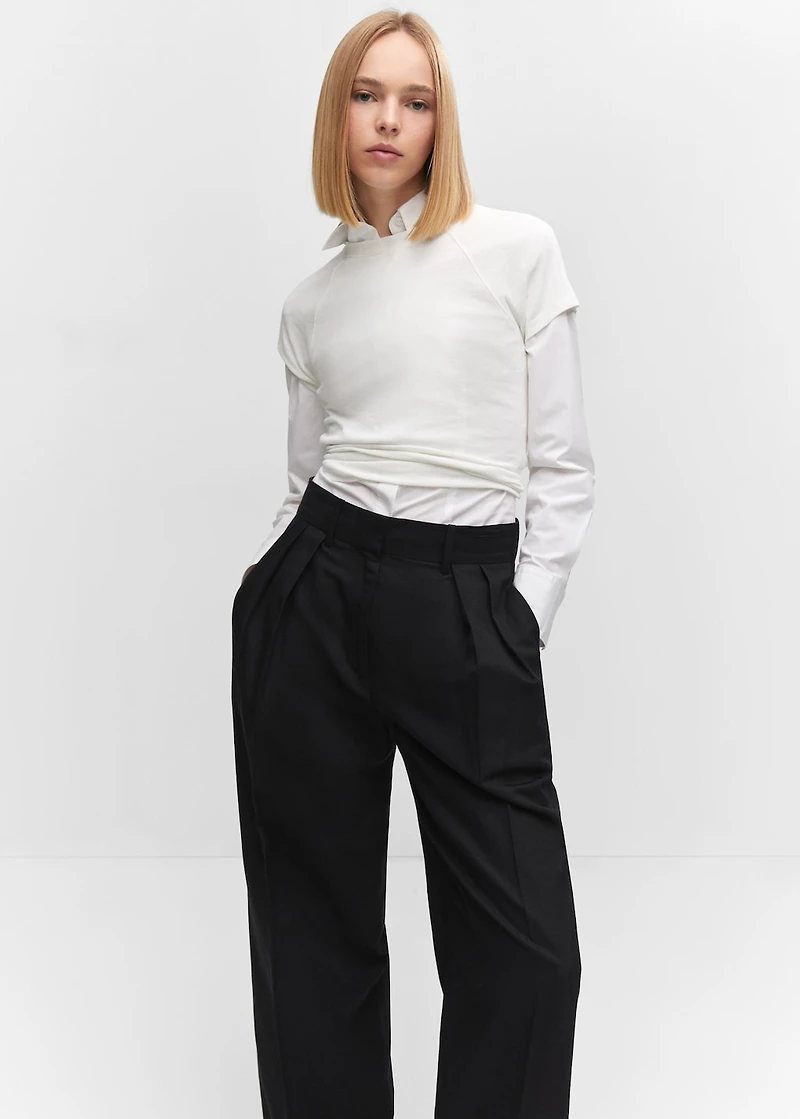 Wide leg pleated pants