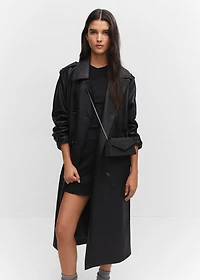 Chain bag with crystals