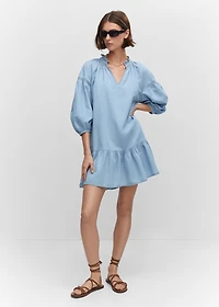 Puffed-sleeved dress will frills