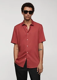 Classic-fit short sleeved shirt