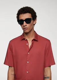 Classic-fit short sleeved shirt