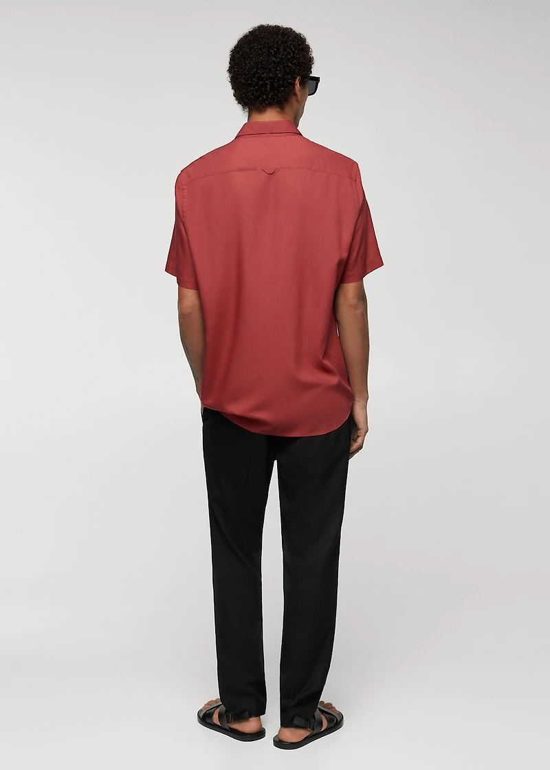 Classic-fit short sleeved shirt