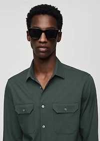 Overshirt with stretch-fabric pockets