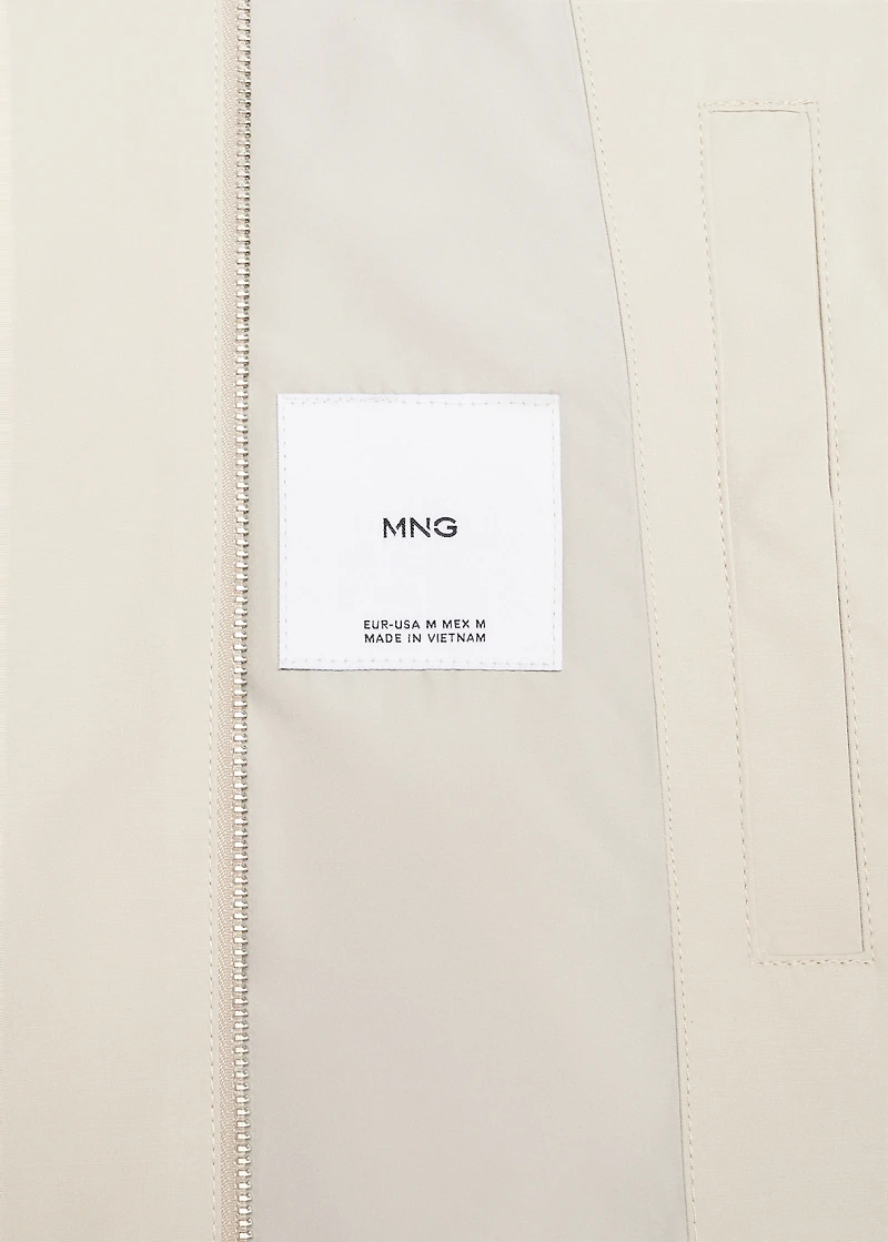 Hooded zip-up jacket