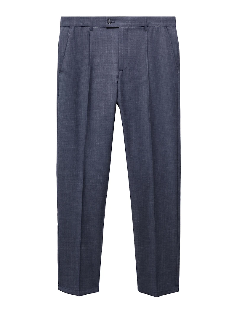 Cold wool pants with pleat detail