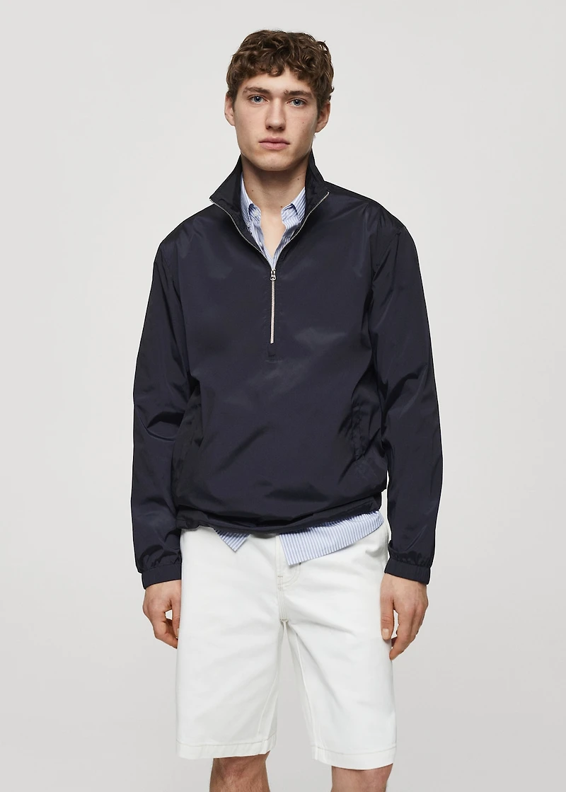 Water-repellent jacket with zip