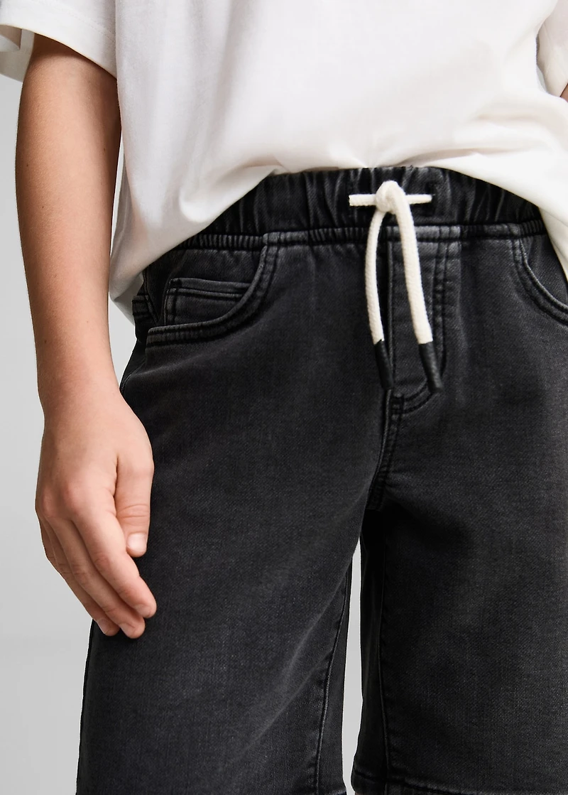 Elastic waist denim Bermuda shorts