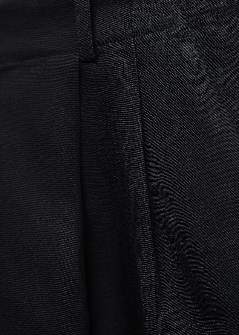 Linen-blend Bermuda plated shorts