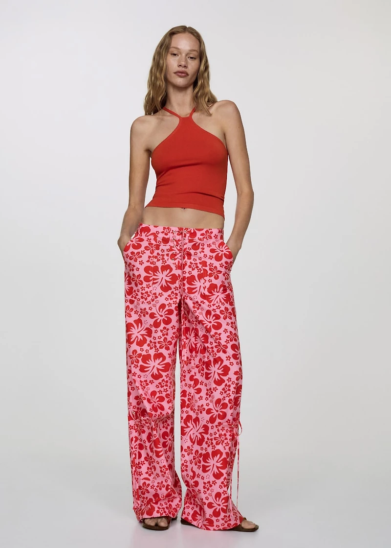 Halter-neck knitted top