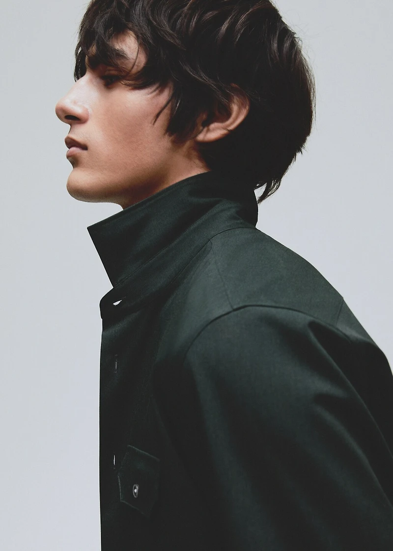 Overshirt with stretch-fabric pockets