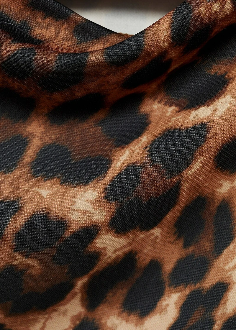 Leopard-print t-shirt with ruffled detail