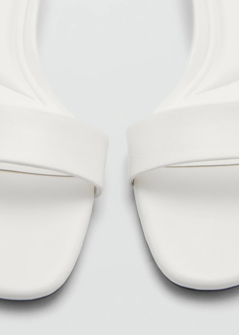 Kitten heel sandals with straps