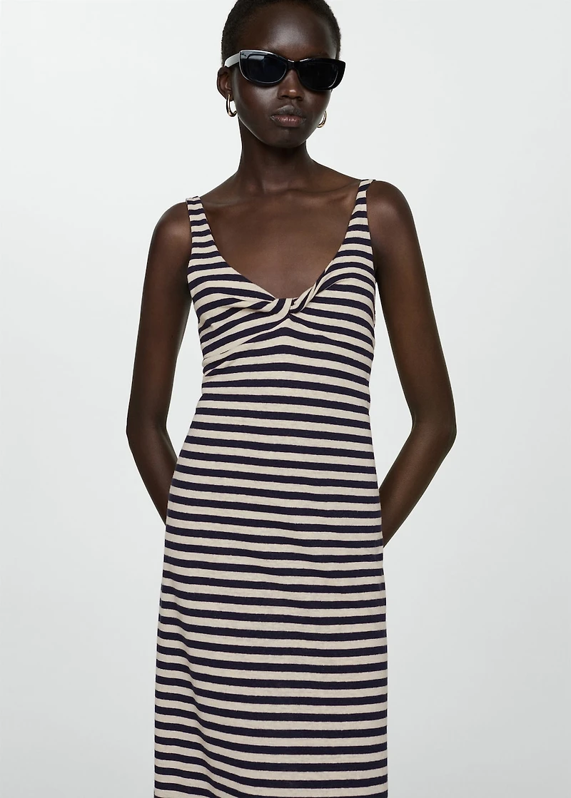 Linen dress with knot detail