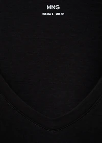 V-neck cotton T-shirt