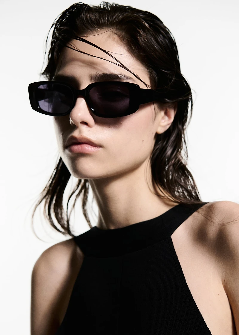 Open-back knitted dress