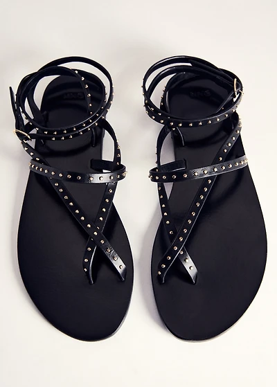 Leather straps sandals