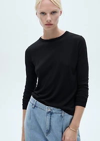 Wide-leg pleated jeans