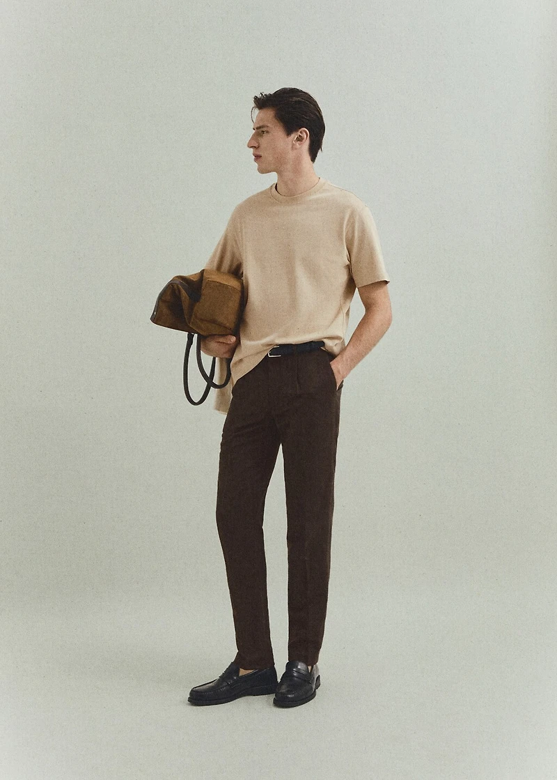 Basic 100% cotton relaxed-fit t-shirt