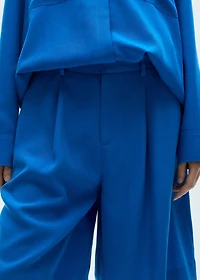 Lyocell pleated bermuda shorts