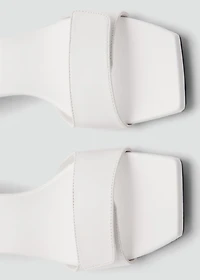Heel leather sandals