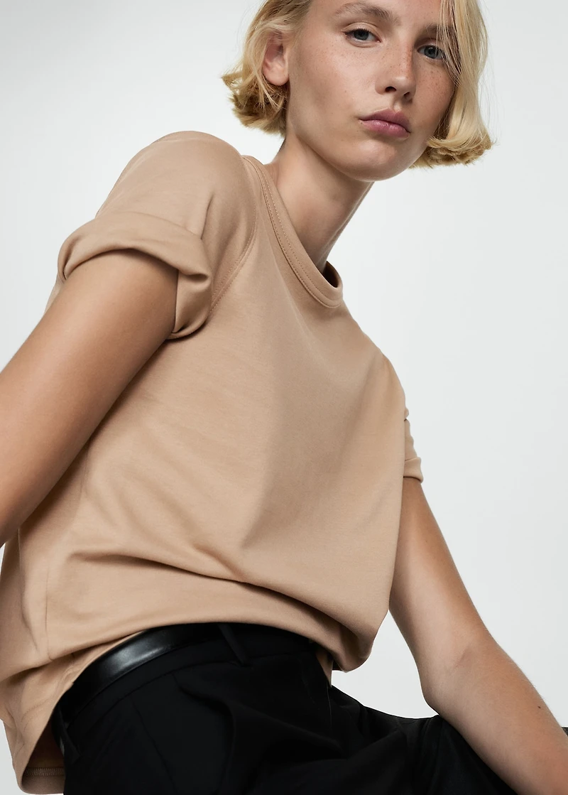 Short-sleeved cotton t-shirt