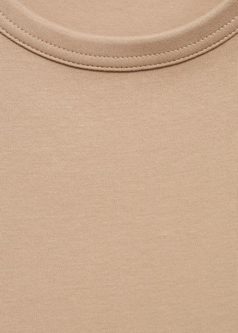 Short-sleeved cotton t-shirt