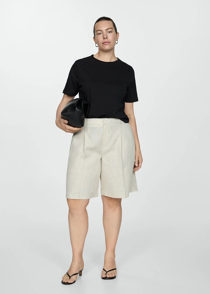 Short-sleeved cotton t-shirt