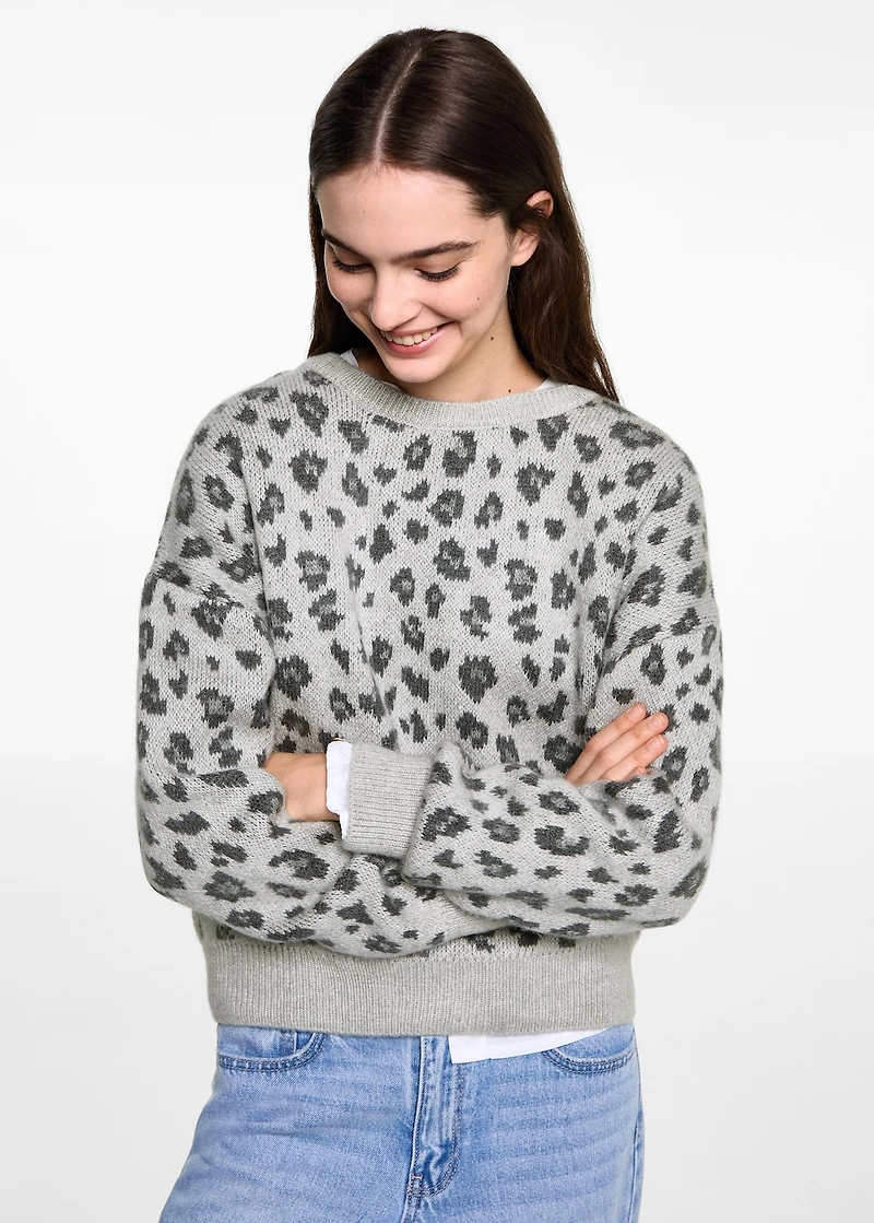 Leopard pattern sweater