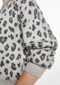 Leopard pattern sweater