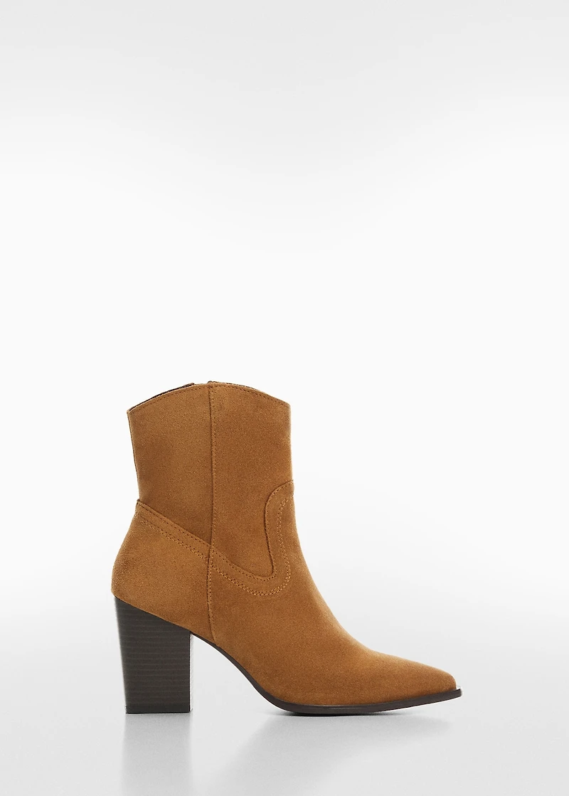 Heel suede ankle boot