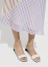 Heel leather sandals