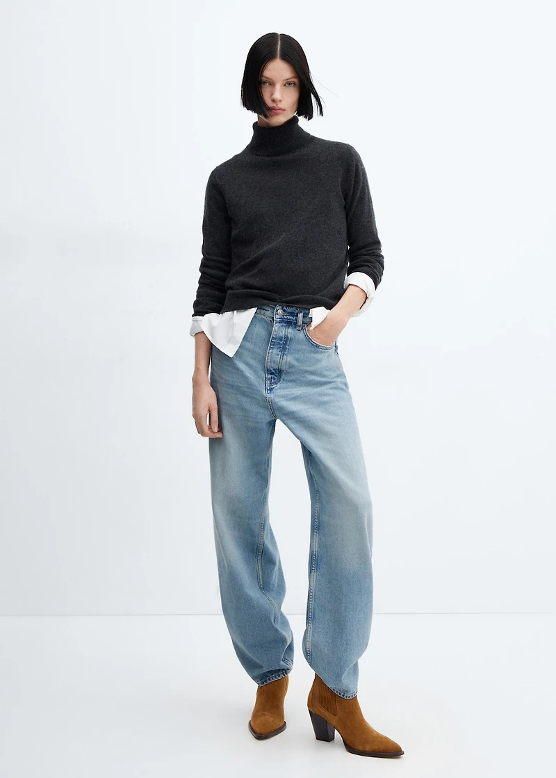 Heel suede ankle boot