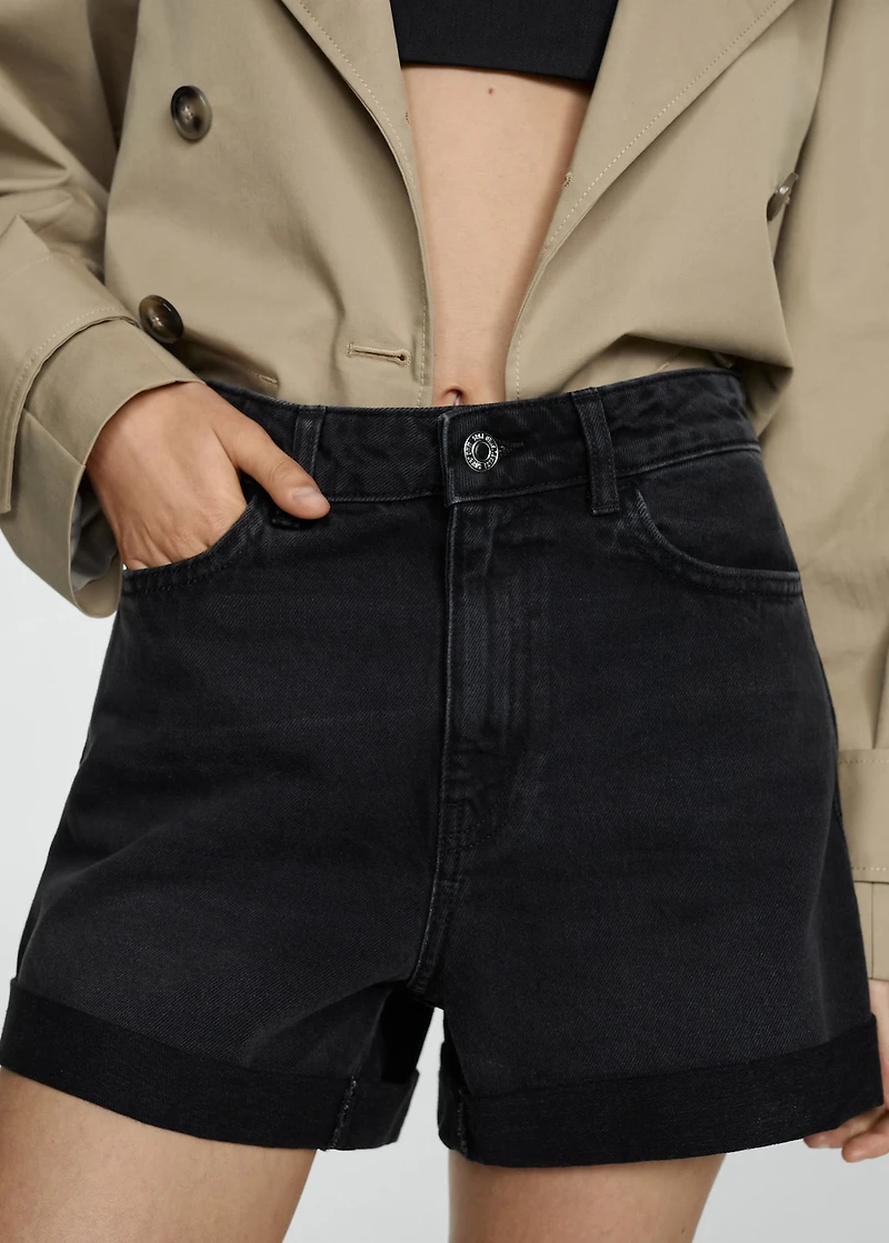 High-waisted mom-fit denim shorts