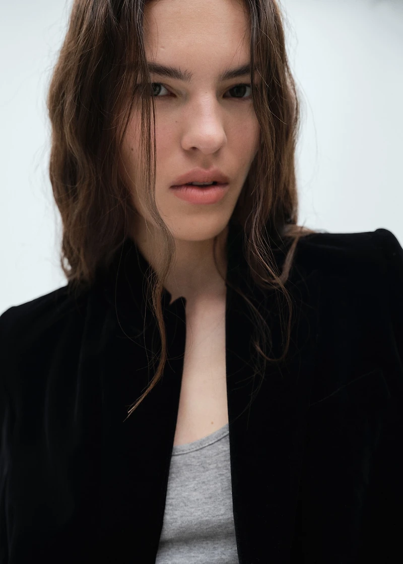 Structured velvet blazer