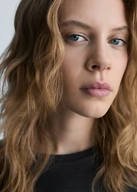 Thin round-neck t-shirt